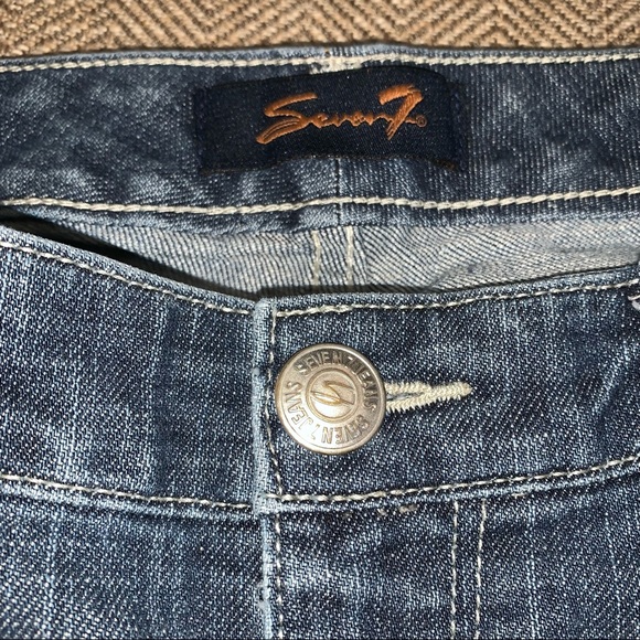EUC Seven7 Flare Jeans Size 4. - Picture 7 of 9